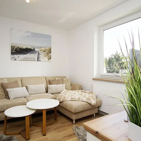 Daire Schoene 2-raum-wohnung Mit Balkon, Gratis Nutzung Vom Ahoi Erlebnisbad Und Sauna In - Jolie 09