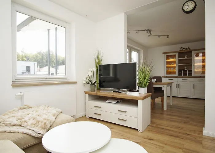 Schoene 2-raum-wohnung Mit Balkon, Gratis Nutzung Vom Ahoi Erlebnisbad Und Sauna In - Jolie 09 * Sellin (Rugen)